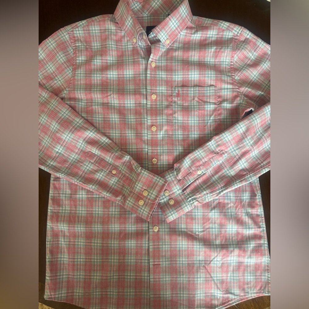 johnnie-O performance Button Down Shirt